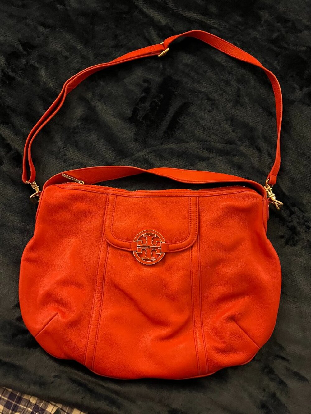 Tory Burch Amanda Shoulder Hobo Bag Lobster